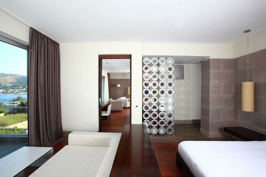 No81 Hotel