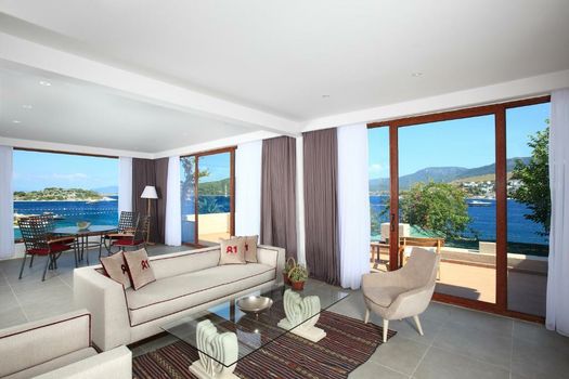 No81 Hotel