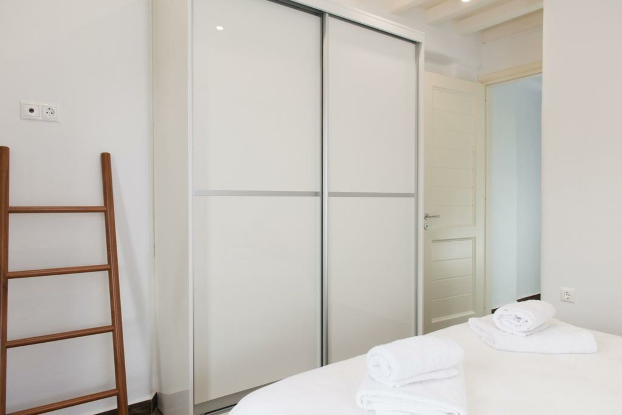 Athina Exquisite Houses