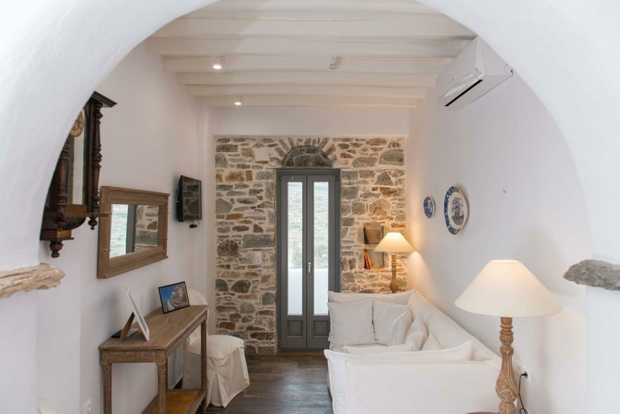 Athina Exquisite Houses