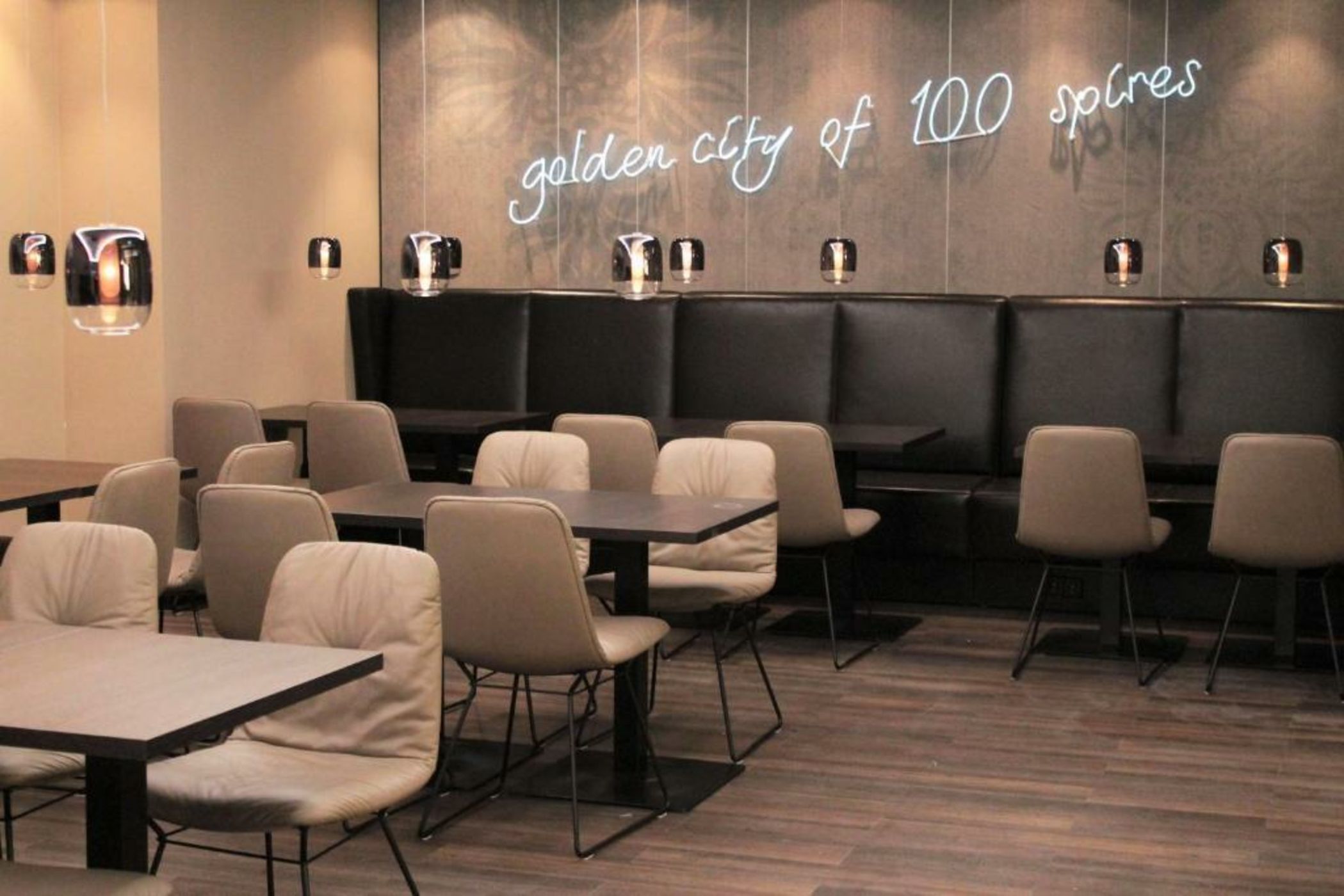 Motel One Prague-Florentinum