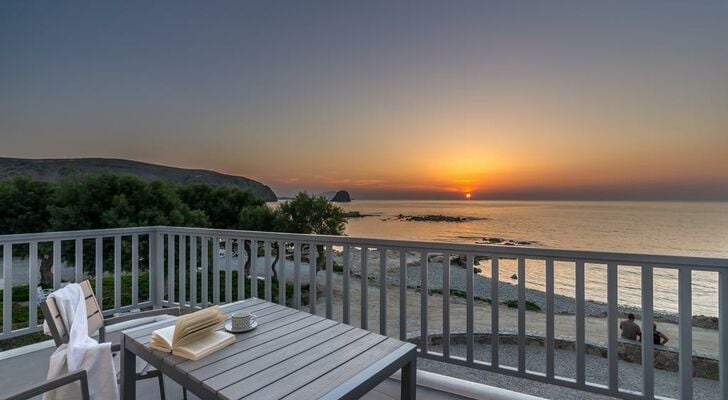 Milos Waves Luxury Apartments