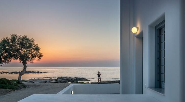 Milos Waves Luxury Apartments