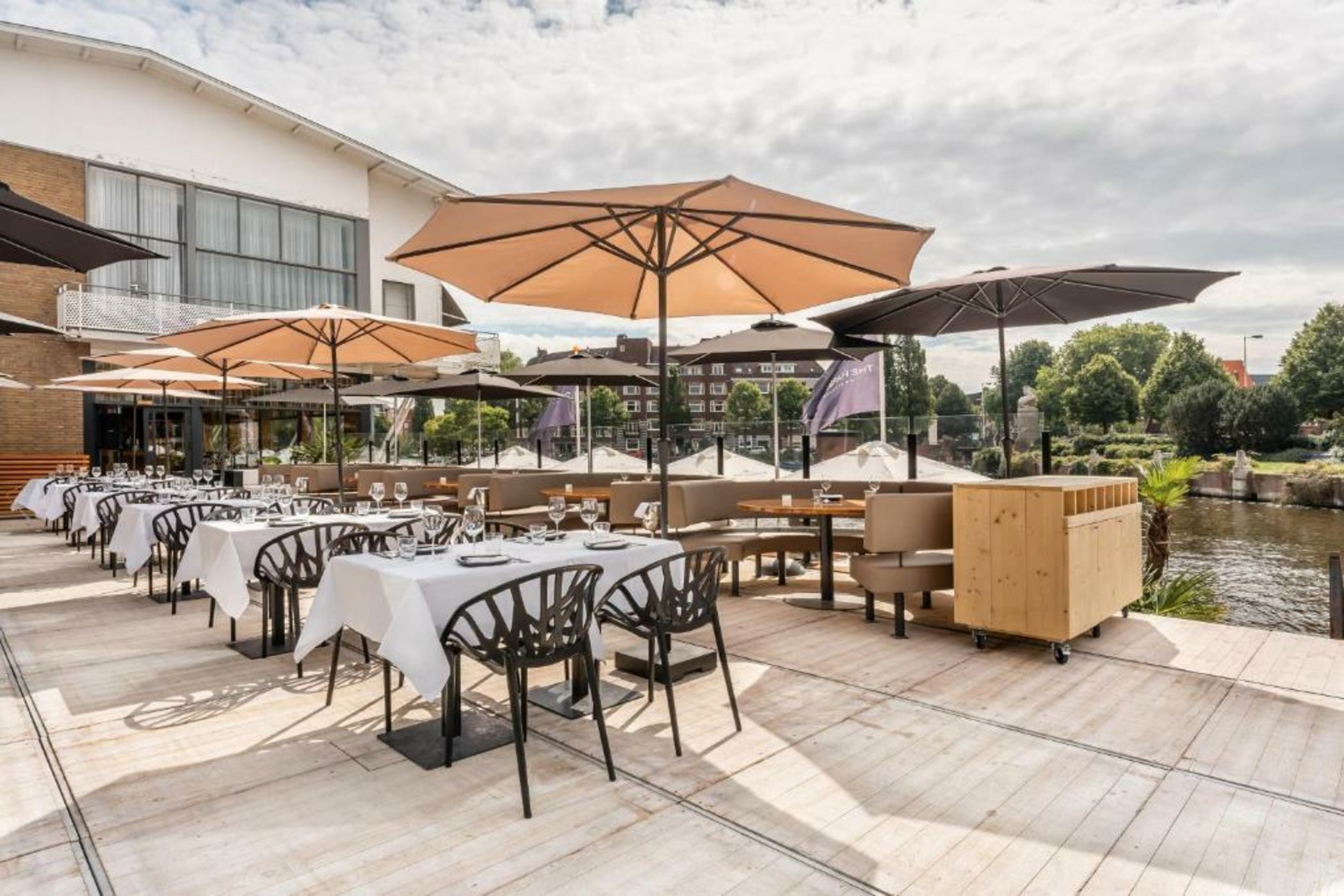 Apollo Hotel Amsterdam, a Tribute Portfolio Hotel