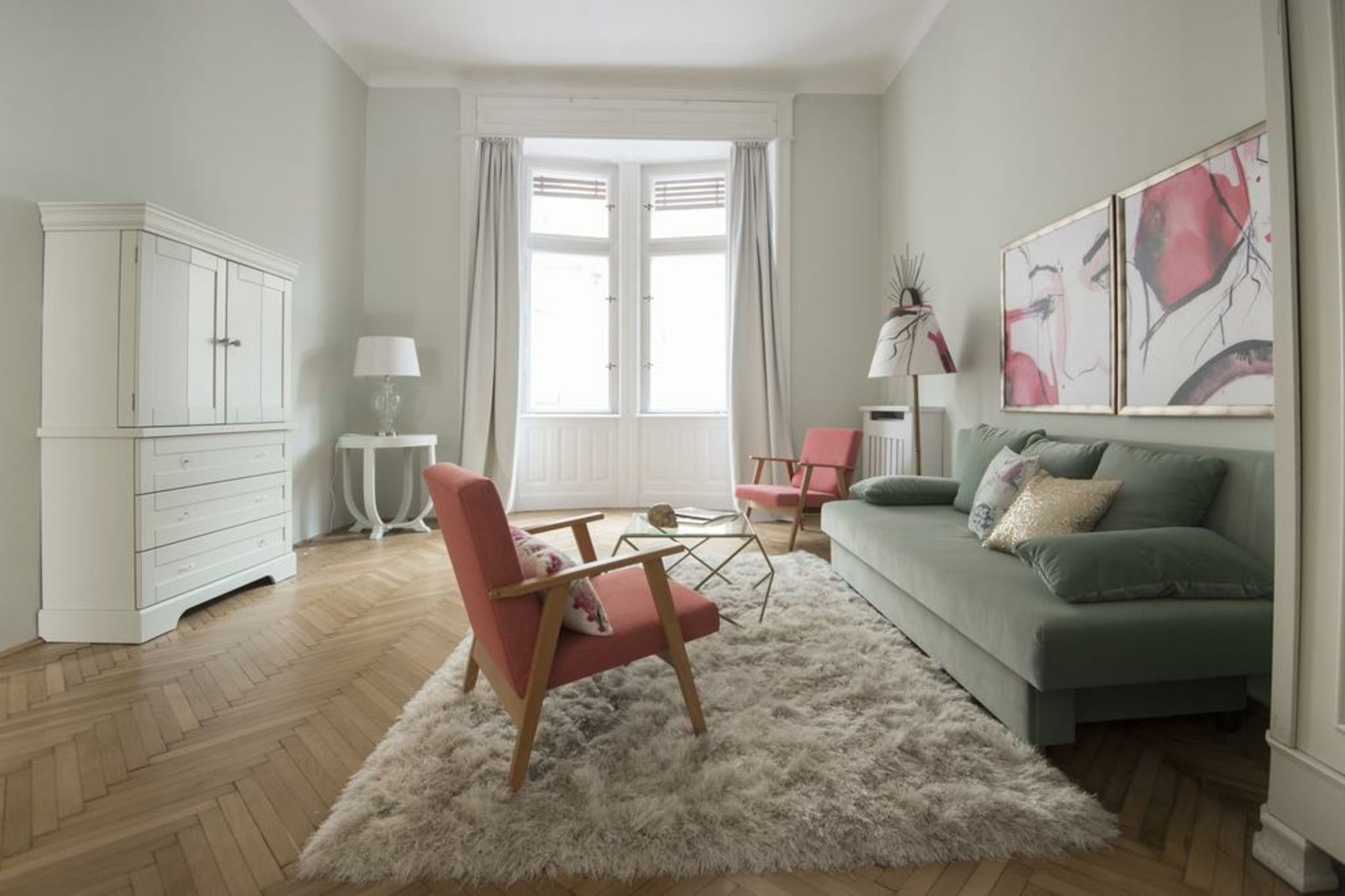 Jet Setter Opera Apartment