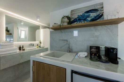 Athina Studios and Suites Plaka