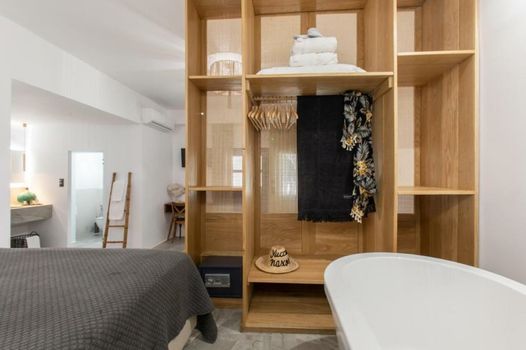 Athina Studios and Suites Plaka