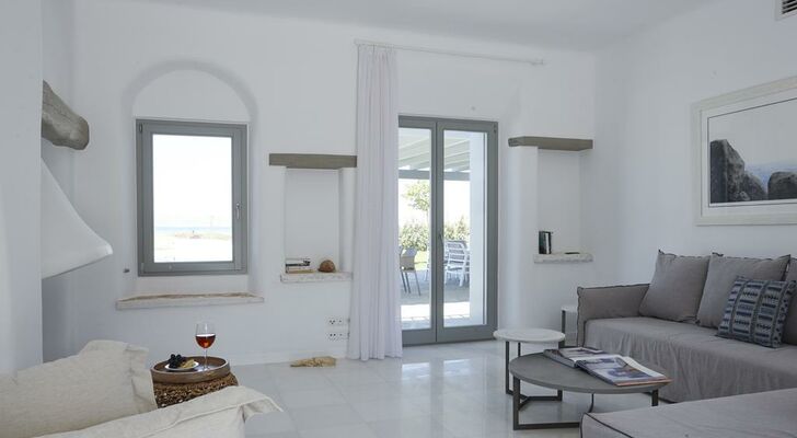 Aqua Breeze Villas