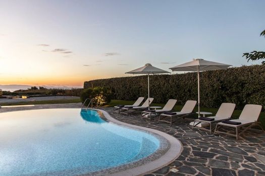 Aqua Breeze Villas
