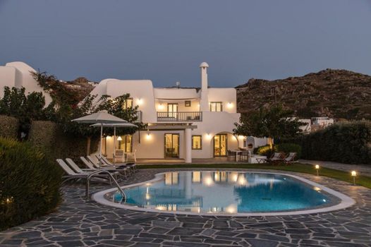 Aqua Breeze Villas on the beach