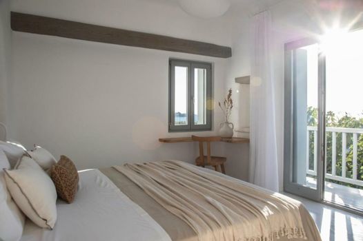 Aqua Breeze Villas on the beach
