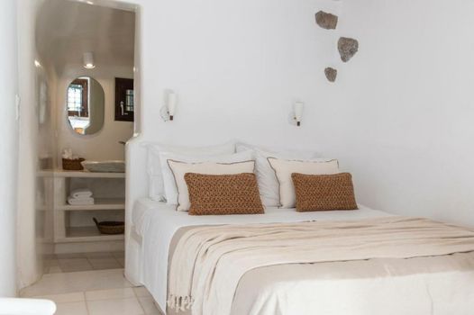 Aqua Breeze Villas on the beach