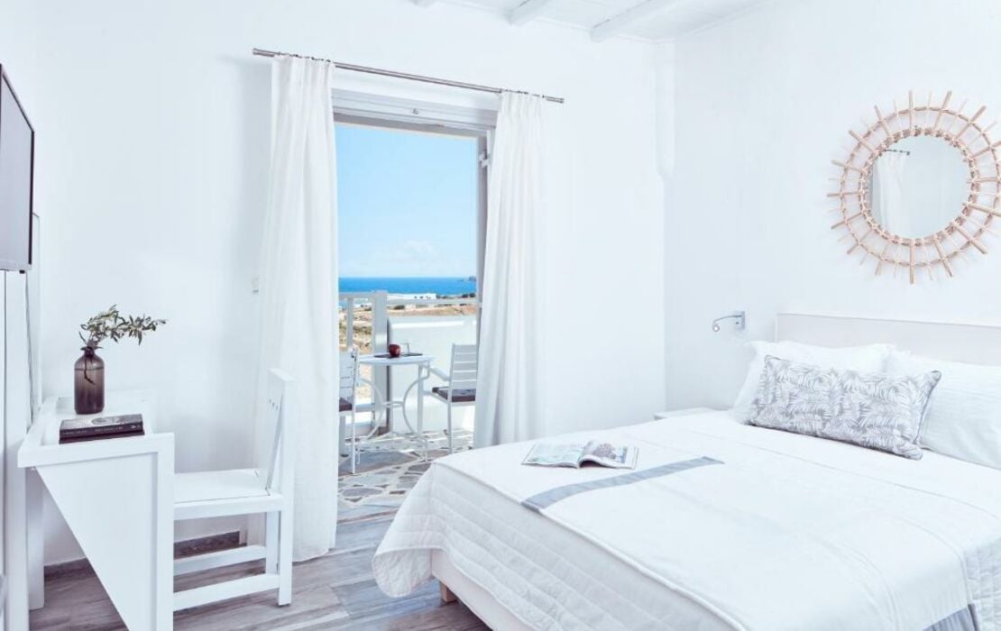 Mr. and Mrs. White Paros - Small Luxury Hotels of the World