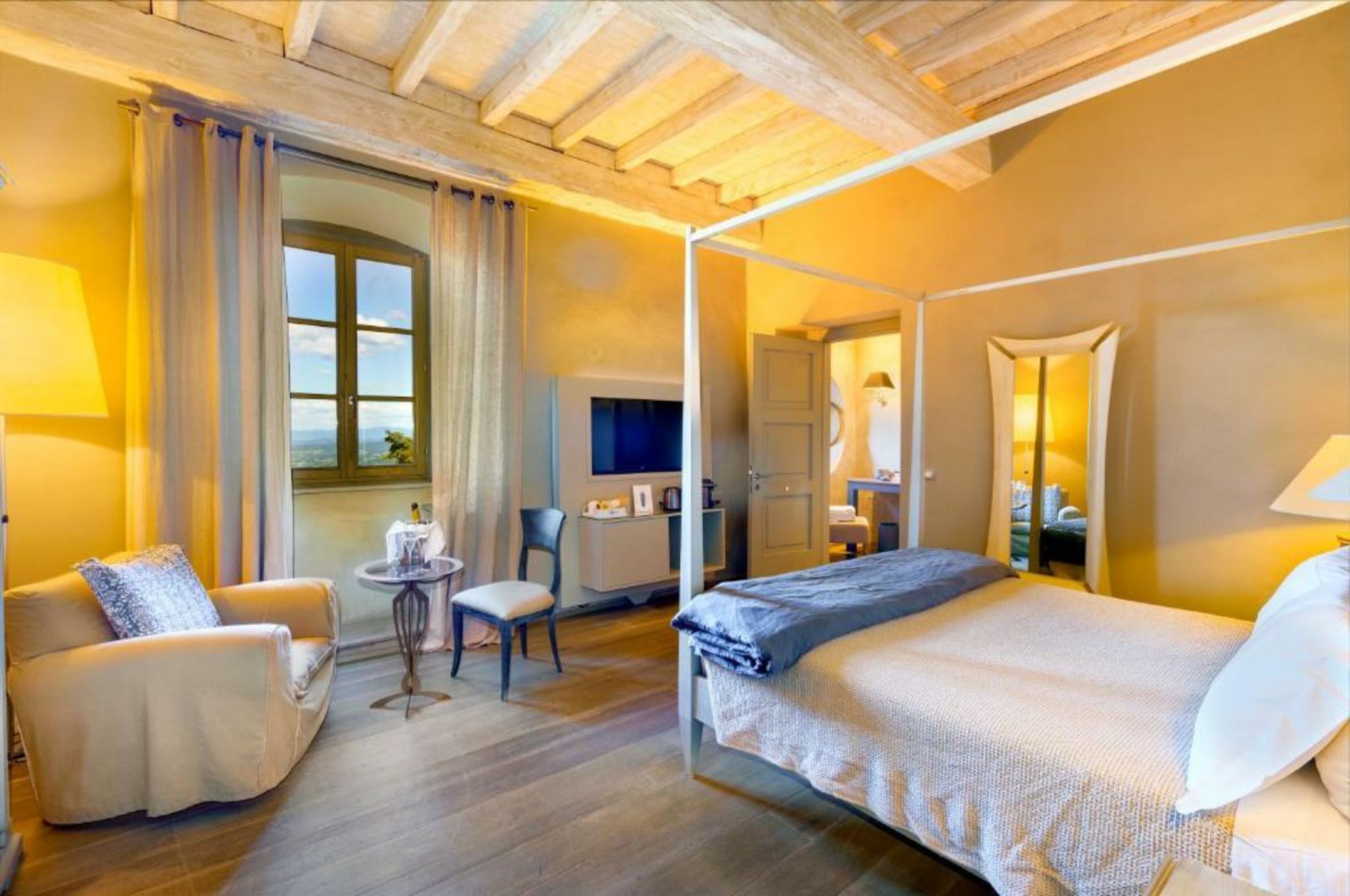 Villa Sassolini Luxury Boutique Hotel