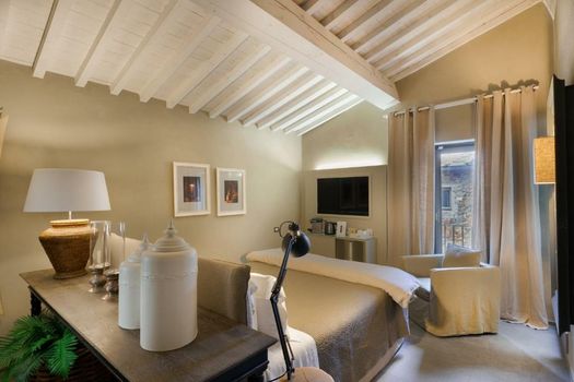 Villa Sassolini Luxury Boutique Hotel