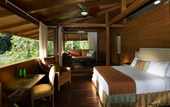 Playa Cativo Lodge
