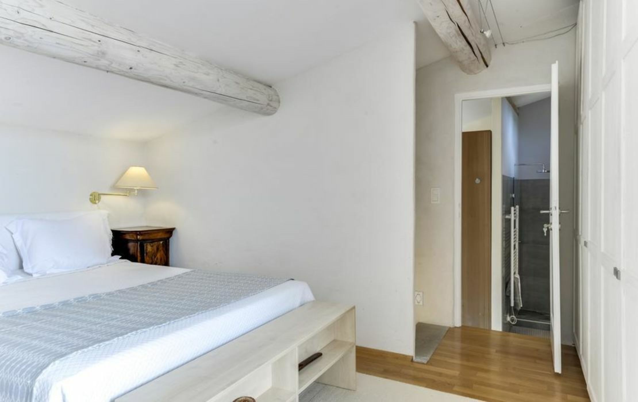 Luckey Homes Apartments - Tour du Hameau