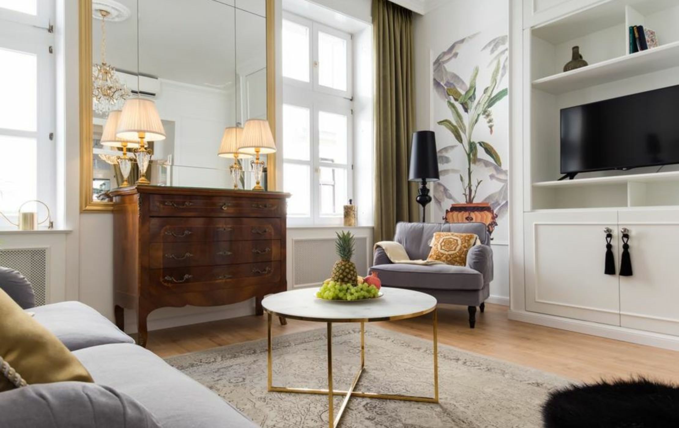 Chestnut & Eliza Suites - Superior Homes Downtown