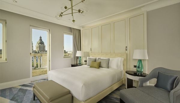 The Ritz-Carlton, Budapest
