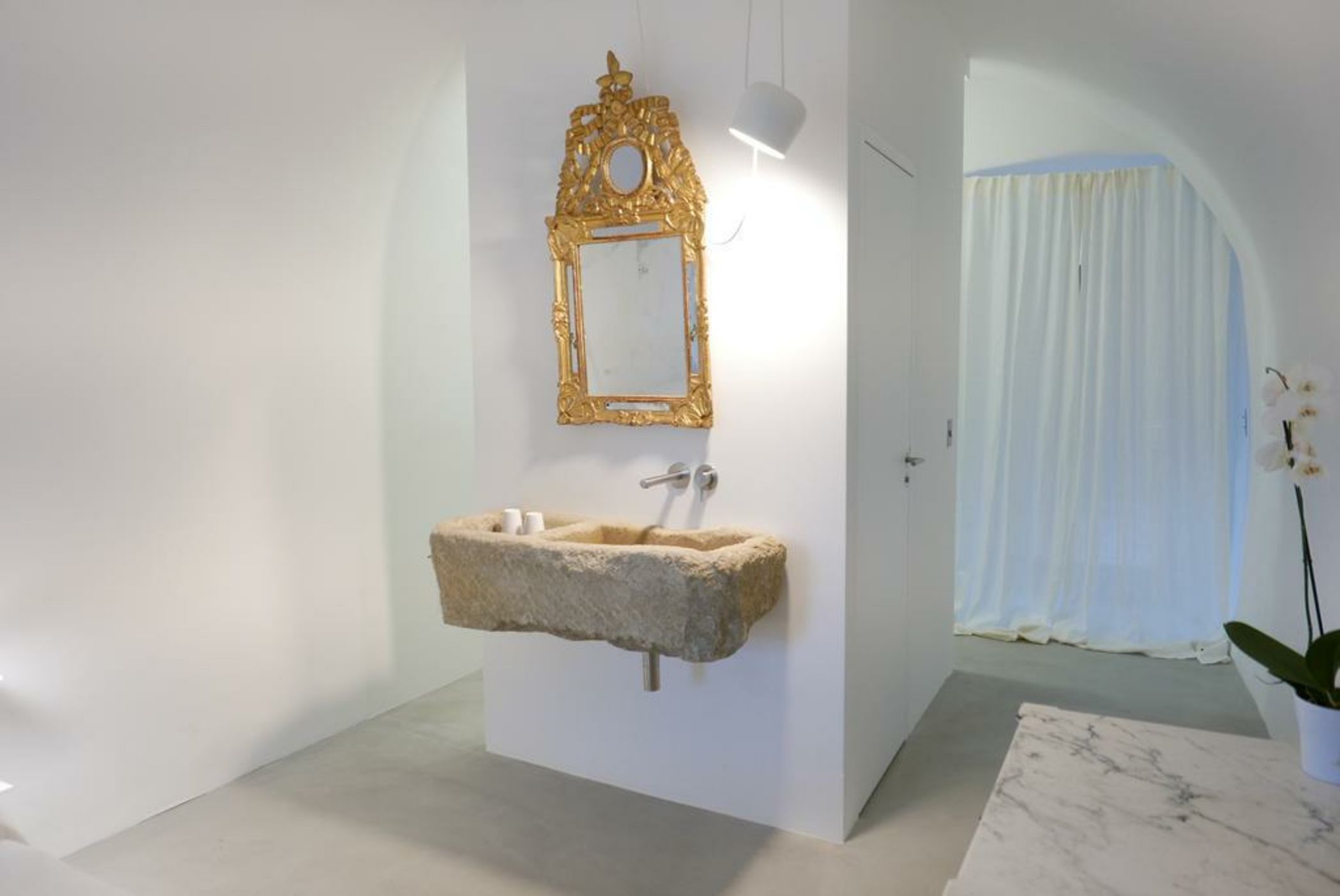 Tour Sarrazine de Montaren