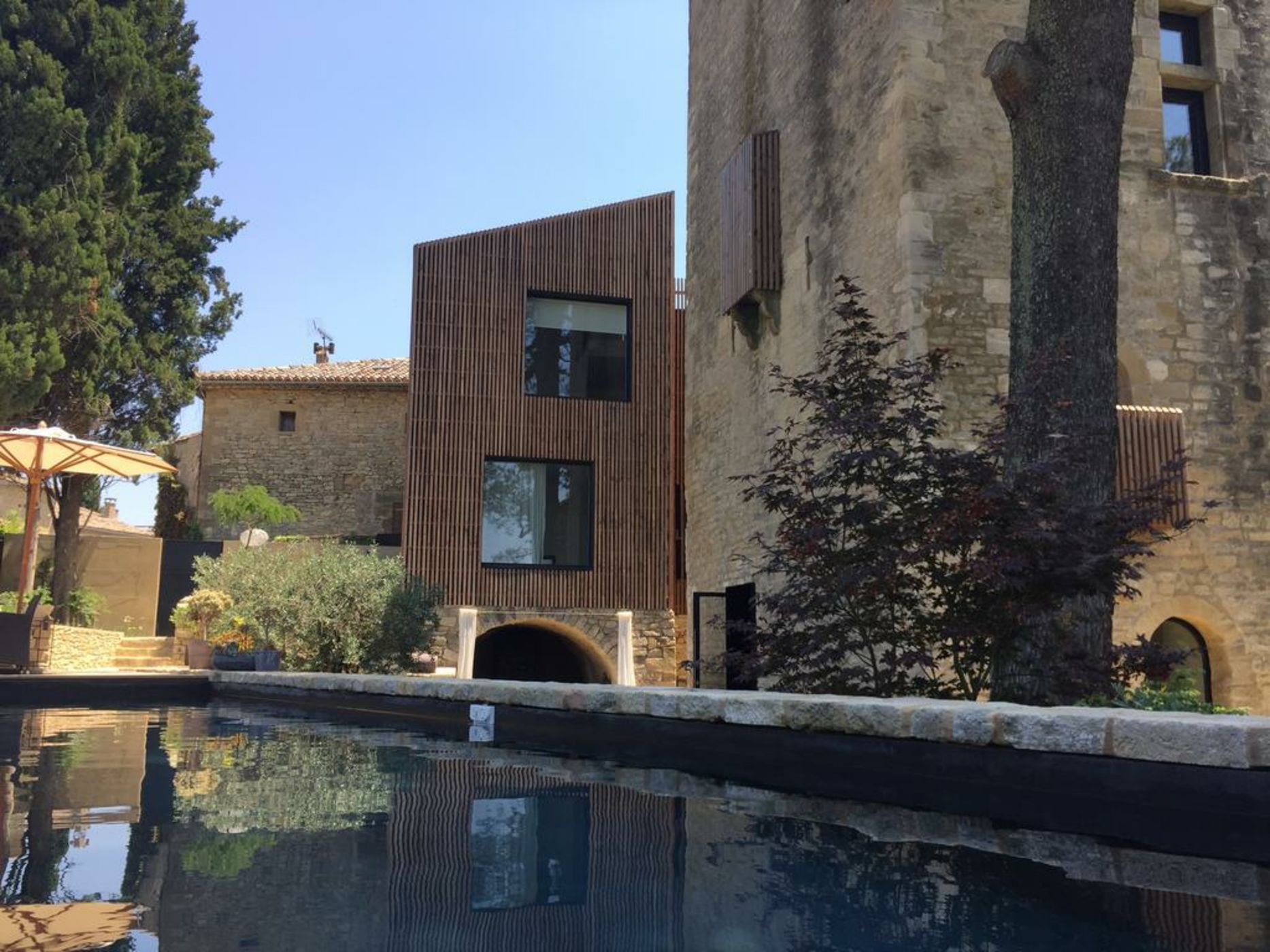 Tour Sarrazine de Montaren