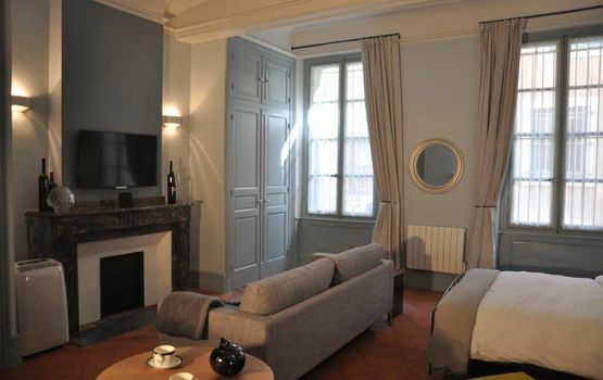 Suite Voltaire