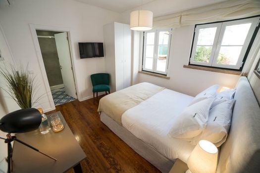 Bica FLH Suites