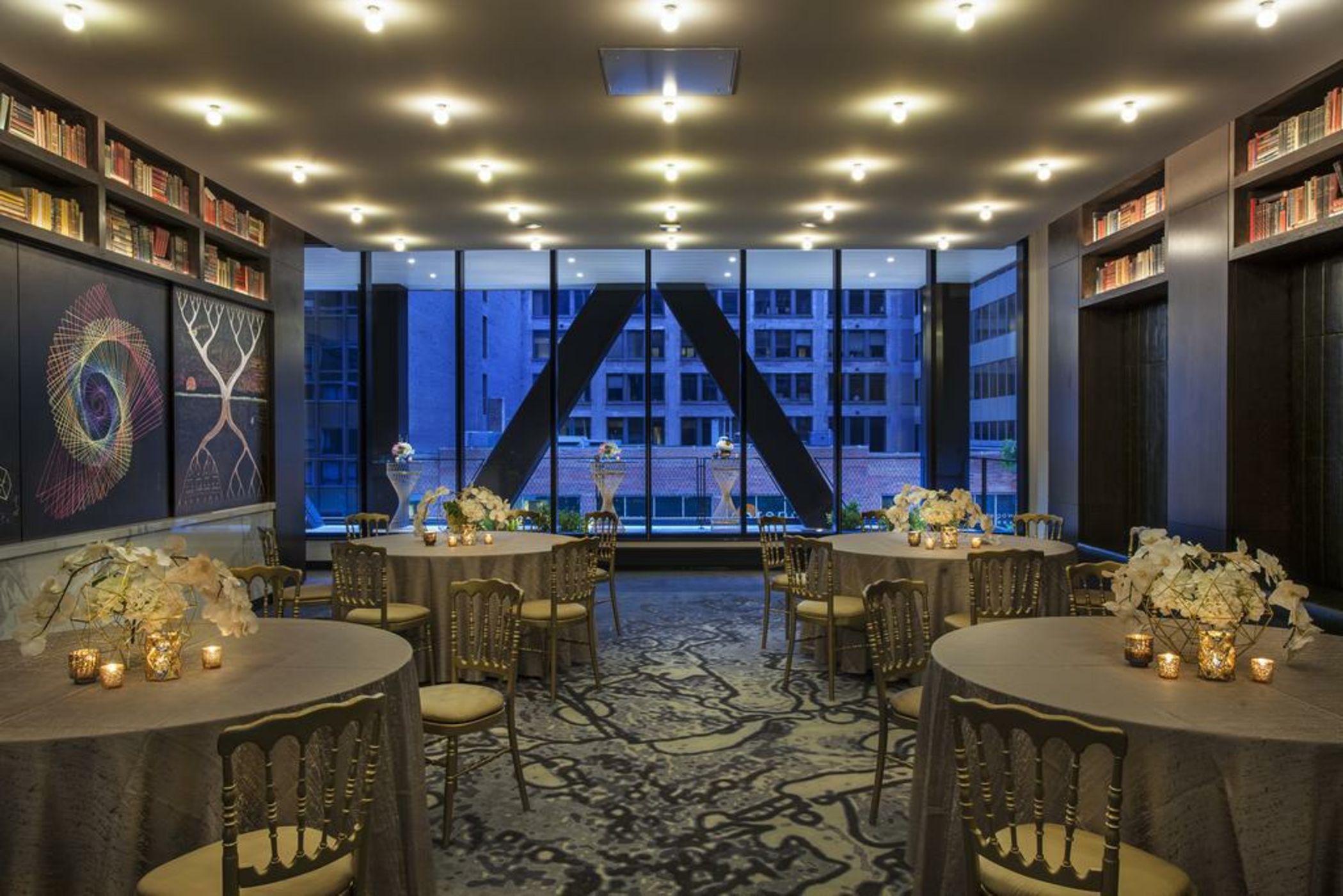 Hotel EMC2, Autograph Collection