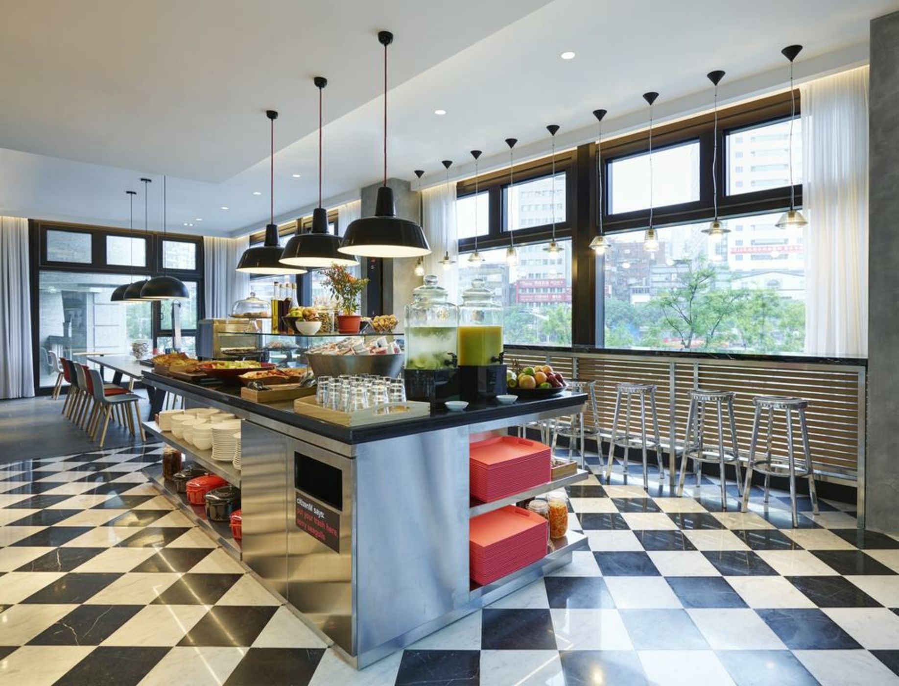 citizenM Taipei North Gate