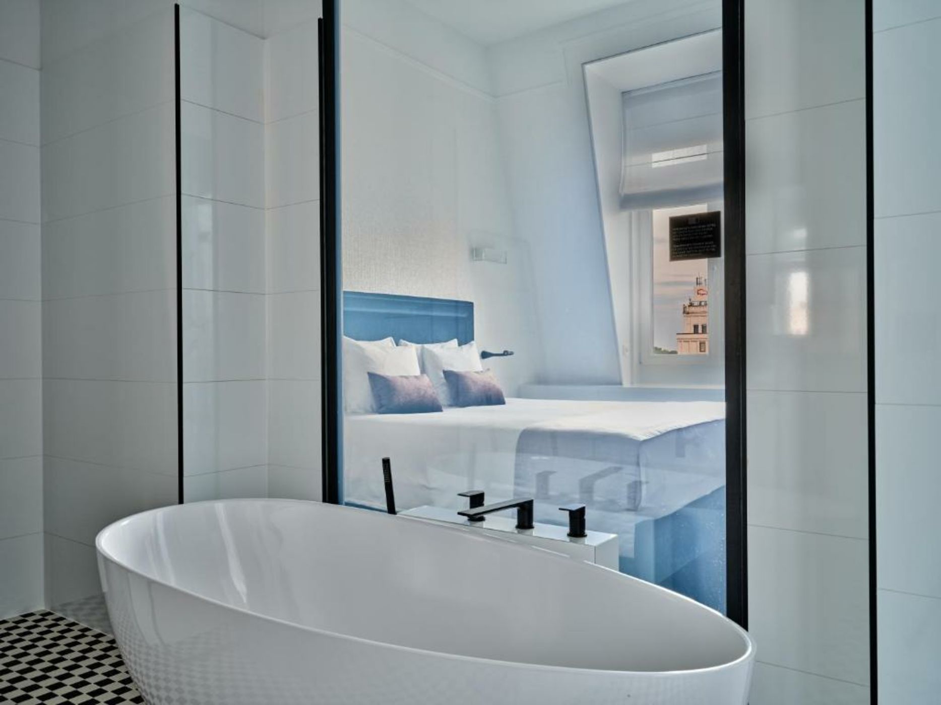 Hotel Indigo Warsaw Nowy Świat, an IHG Hotel