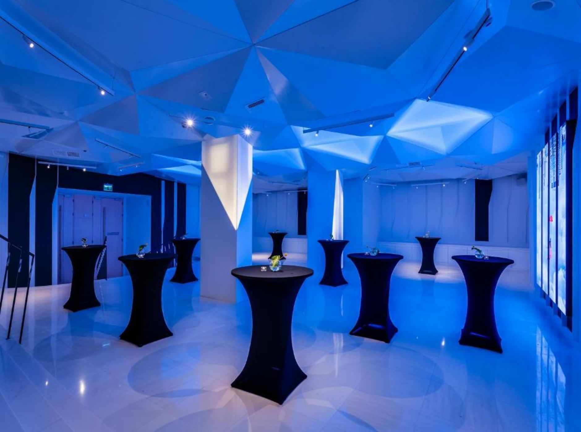 Hotel Indigo Warsaw Nowy Świat, an IHG Hotel