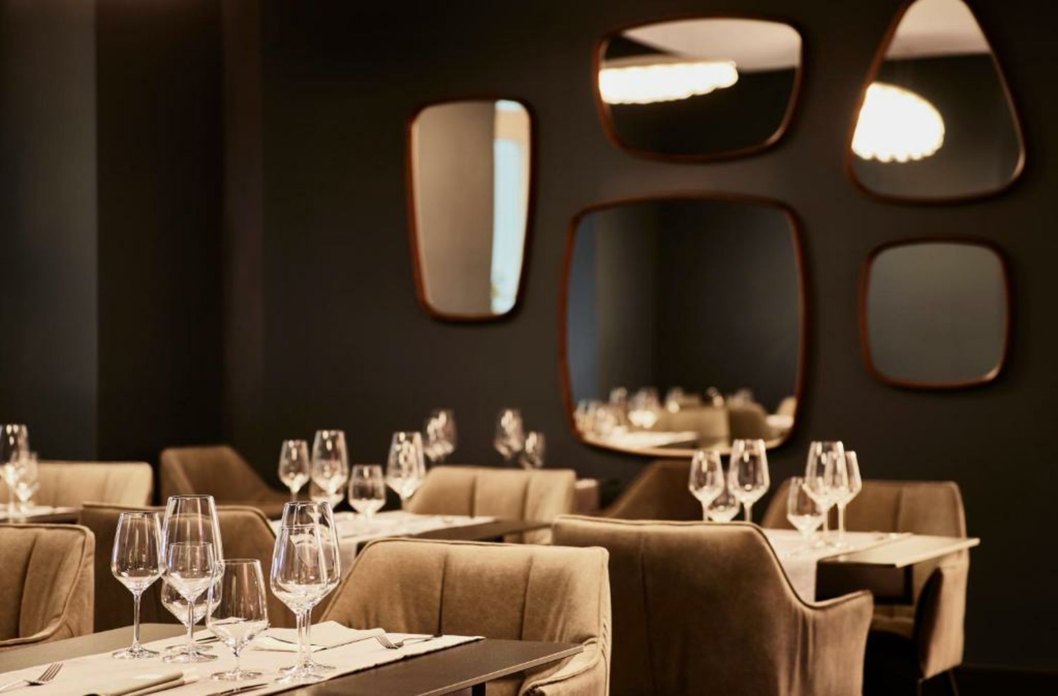 Hotel Indigo Warsaw Nowy Świat, an IHG Hotel