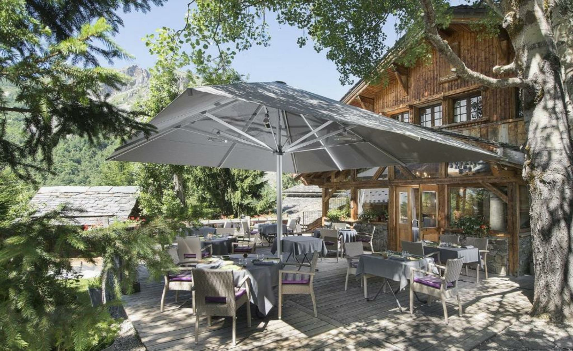 Hotel Restaurant La Bouitte - Relais & Châteaux - 3 étoiles Michelin