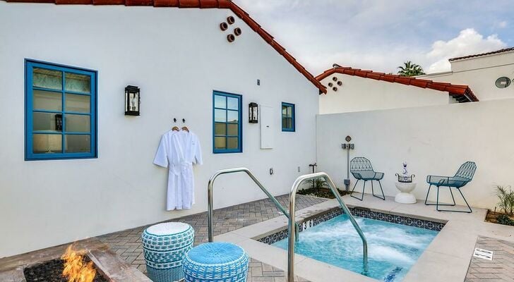 La Serena Villas - Adults Only 21 & Up