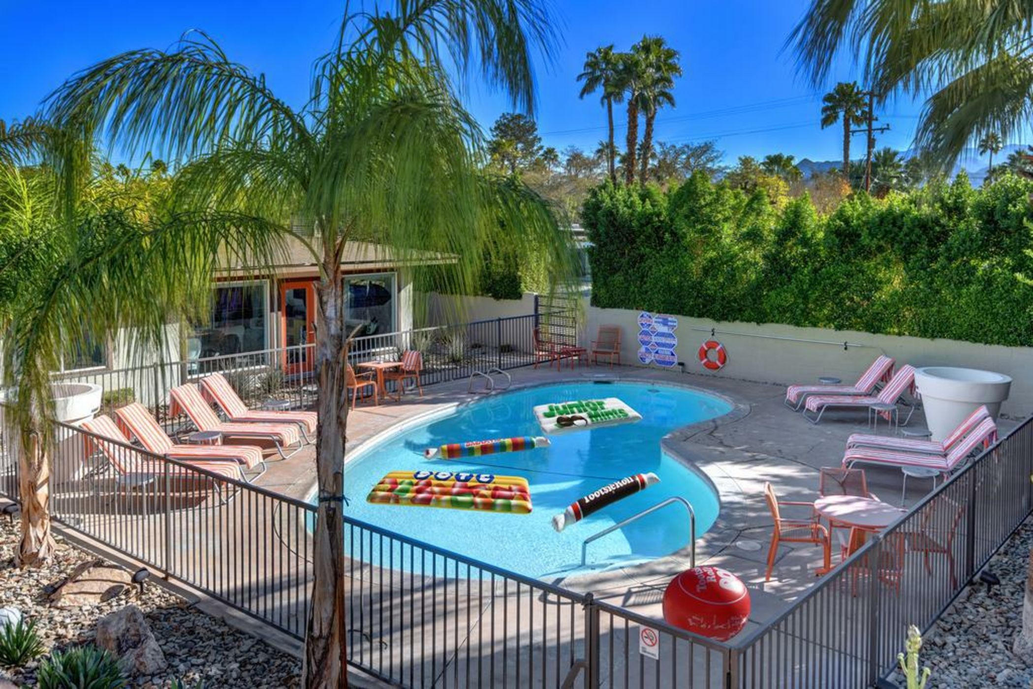 The Chuck Palm Springs