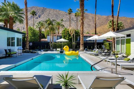 The Three Fifty Hotel- Adults only 21 & up