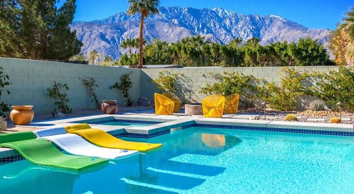 Palm Springs Vibe