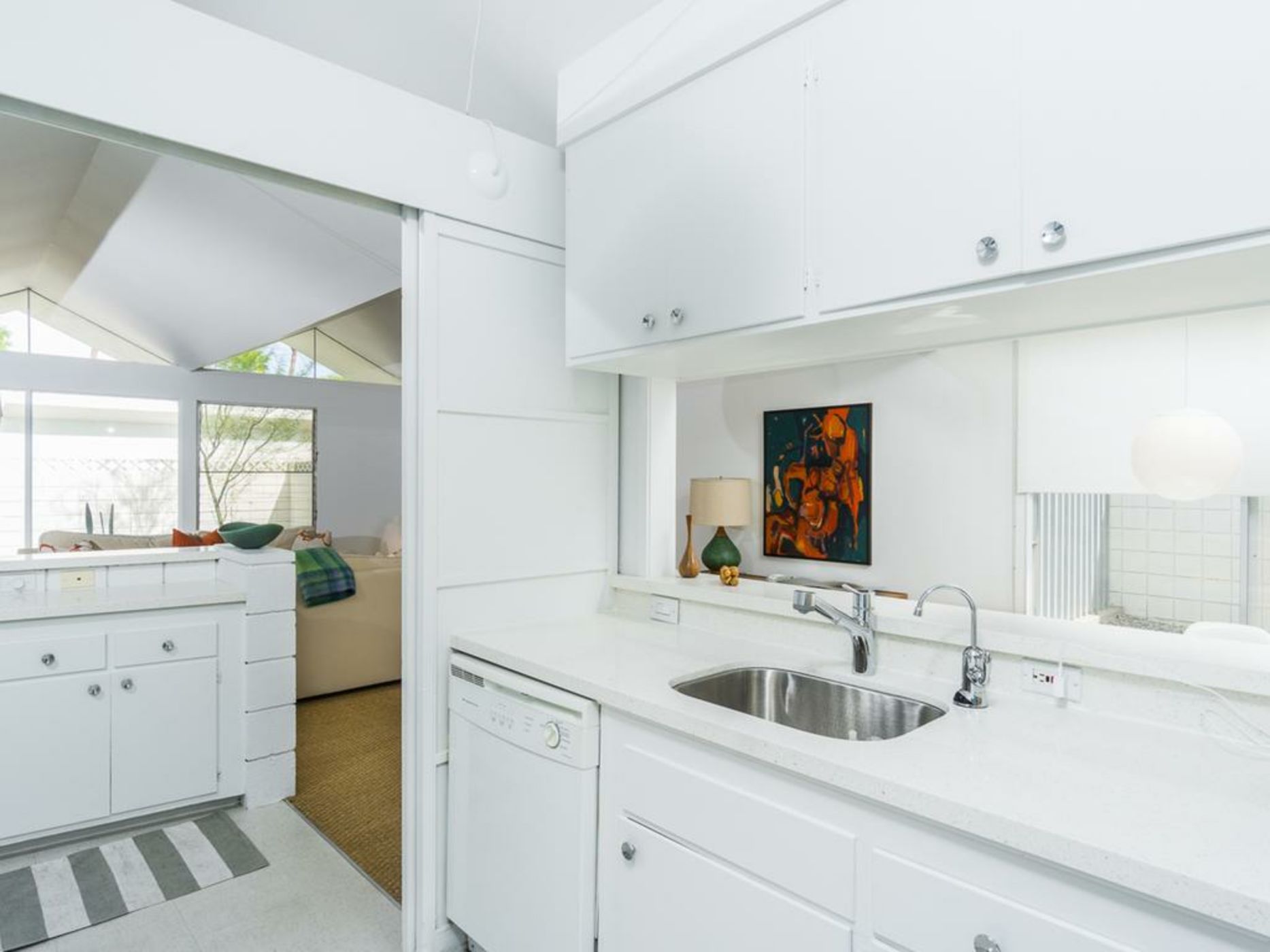 Modern 60s-Style Palm Springs Condo Condo