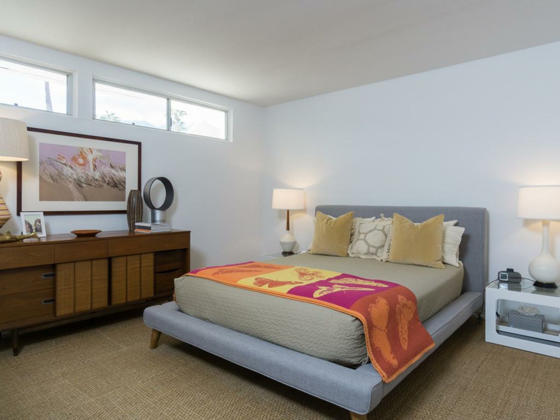 Modern 60s-Style Palm Springs Condo Condo