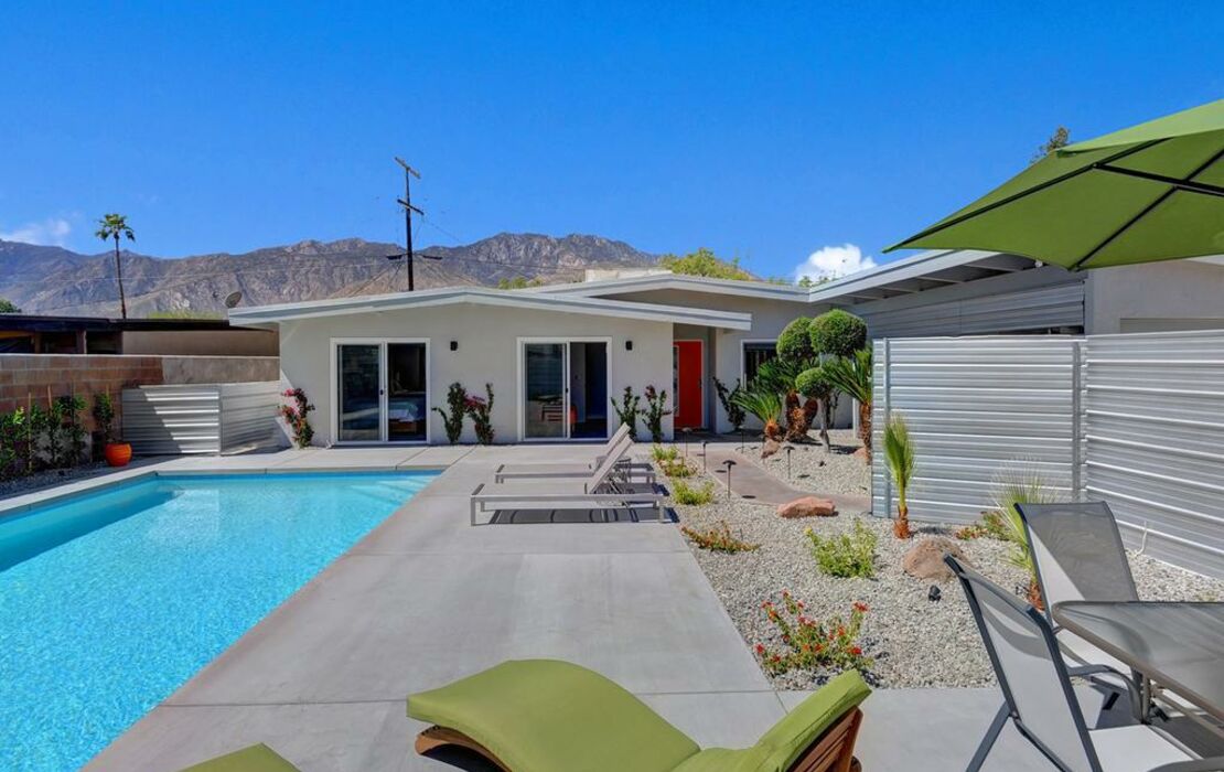 805S Palm Springs Home