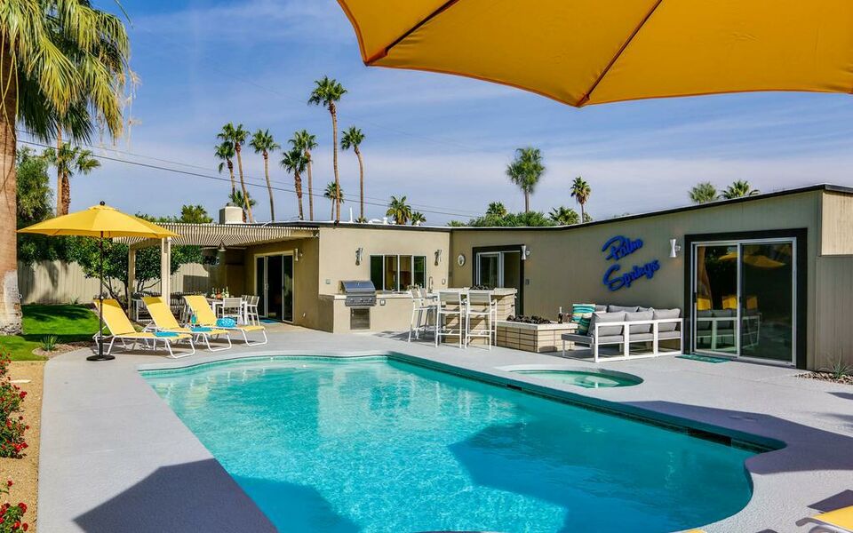 Mellow Yellow Erfly A Design Boutique Hotel Palm Springs U S Mellow Yellow Erfly Palm Springs 1