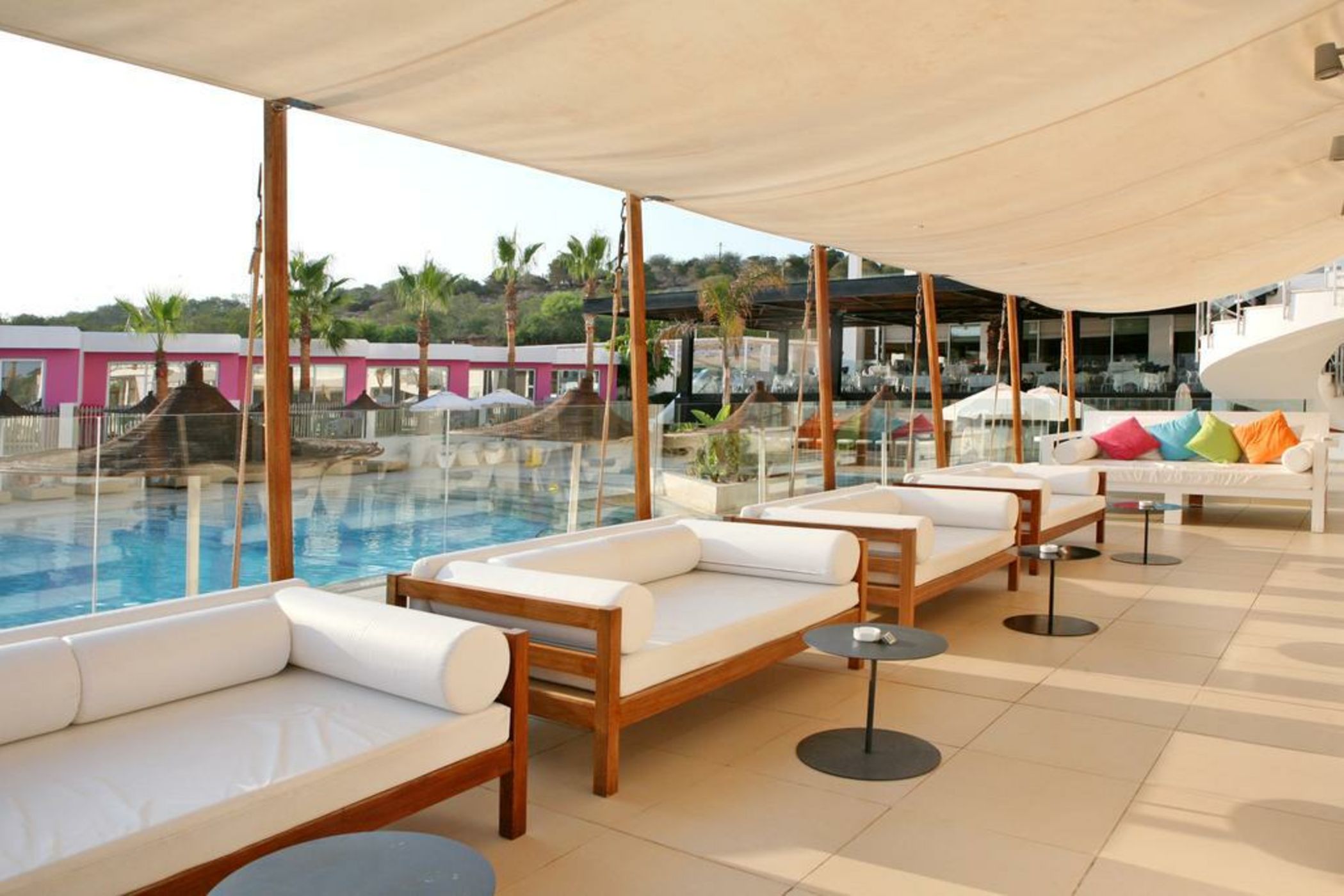 Napa Mermaid Hotel & Suites