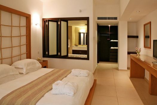 Napa Mermaid Hotel & Suites