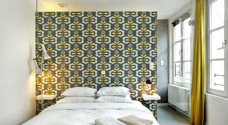 Alphabed Guest House