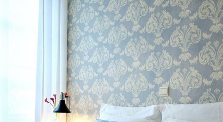 Alphabed Guest House