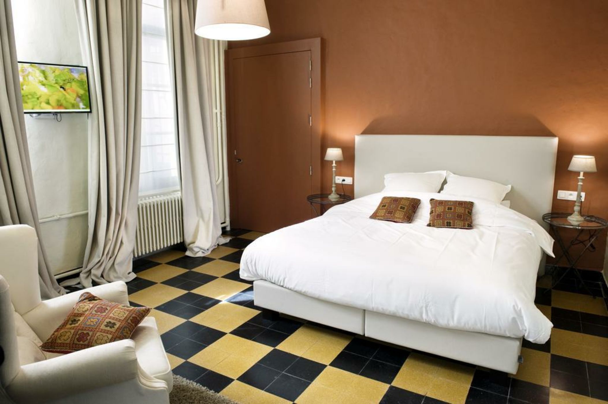 Ganda Rooms & Suites