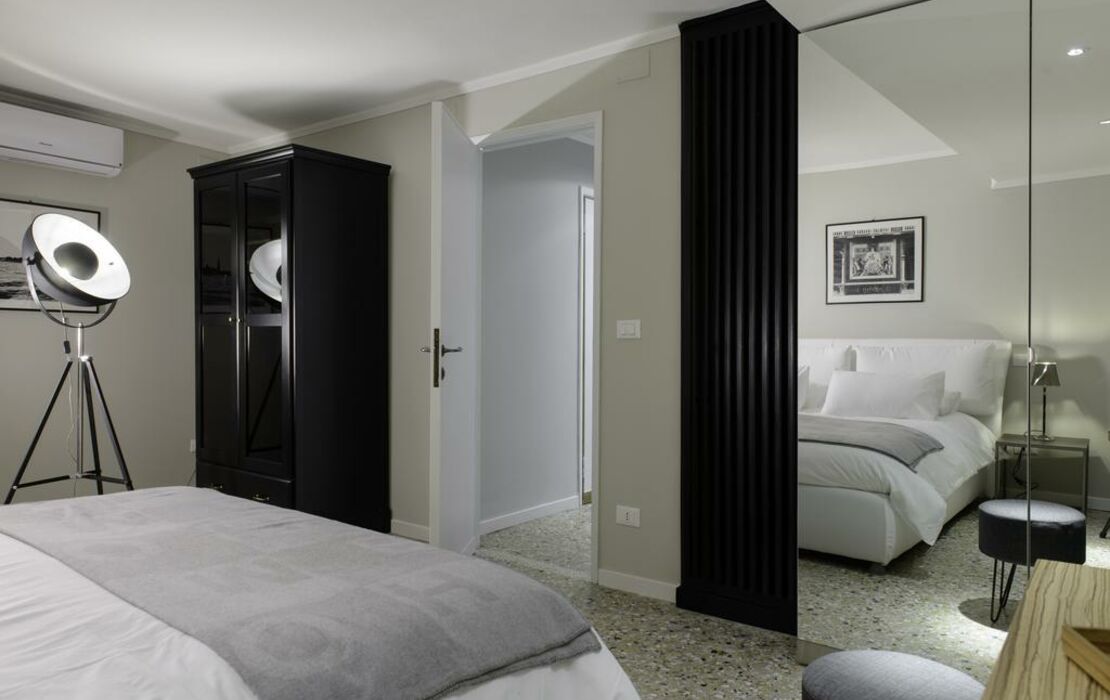Joseph Apartments, a Design Boutique Hotel Venice, Italy