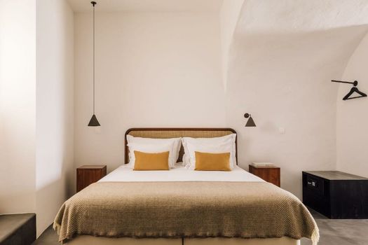 White Exclusive Suites & Villas
