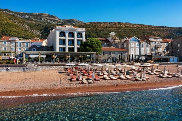 Hotel Riva by Aycon