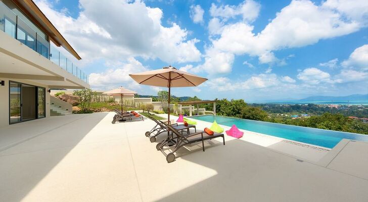 Nojoom Hills - Stylish 6 Bedroom Villa